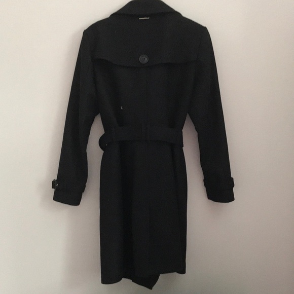 SOLD!!! NFS!! Burberry Belted Black Coat Preowned. - Picture 4 of 7